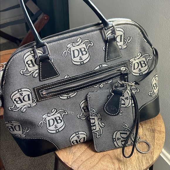 Vintage Dooney and Bourke signature Donegal Crest domed satchel - Picture 7 of 7